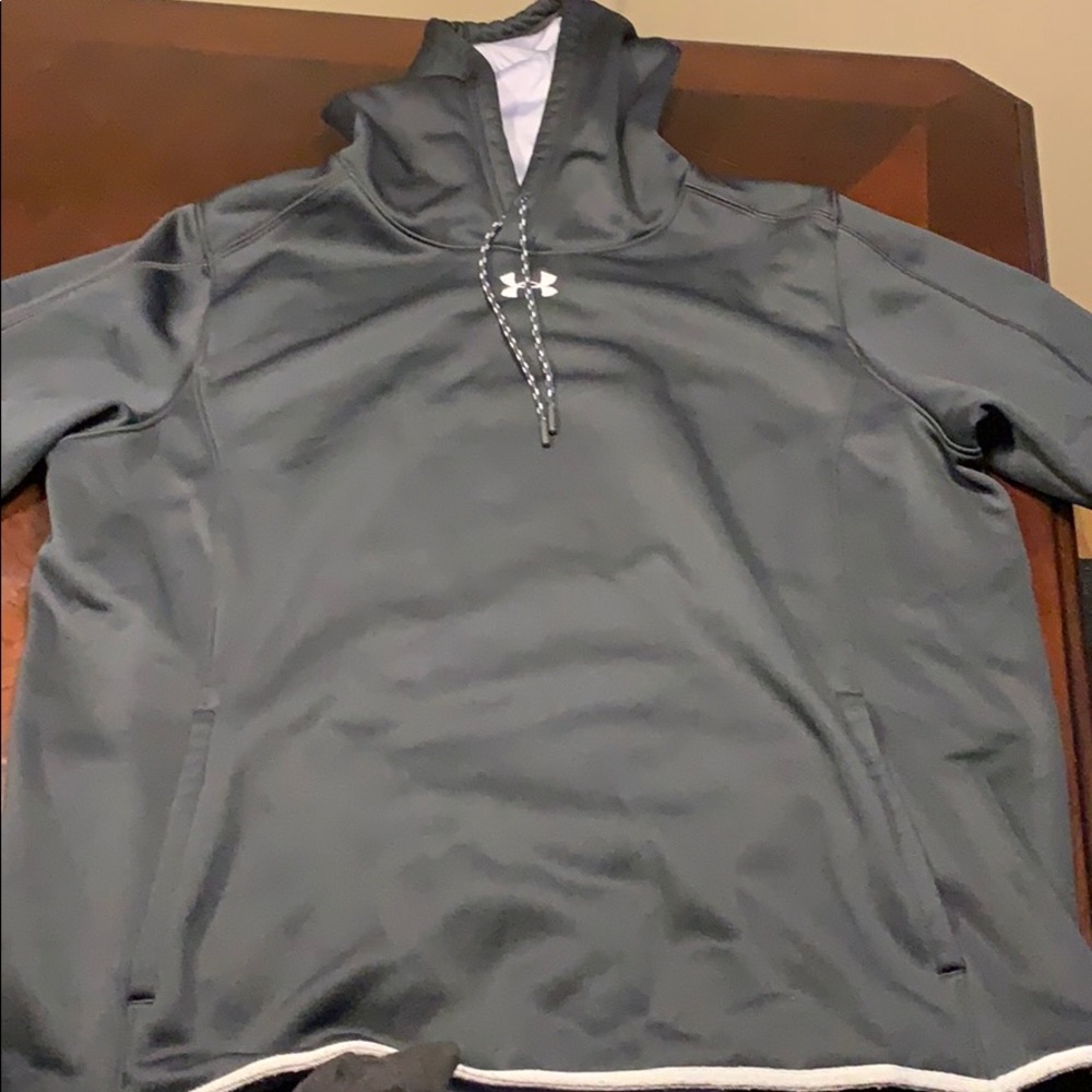 Men’s Underarmour Coldgear Sweatshirt